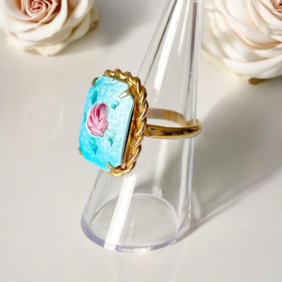 SOLD! Vintage 1940s Blue Pink Guilloche Ring, Adjustable Enamel Handpainted. - Picture 4 of 6